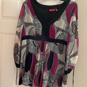 NWOTS ELLE LARGE 100% poly smoke & pet free home.